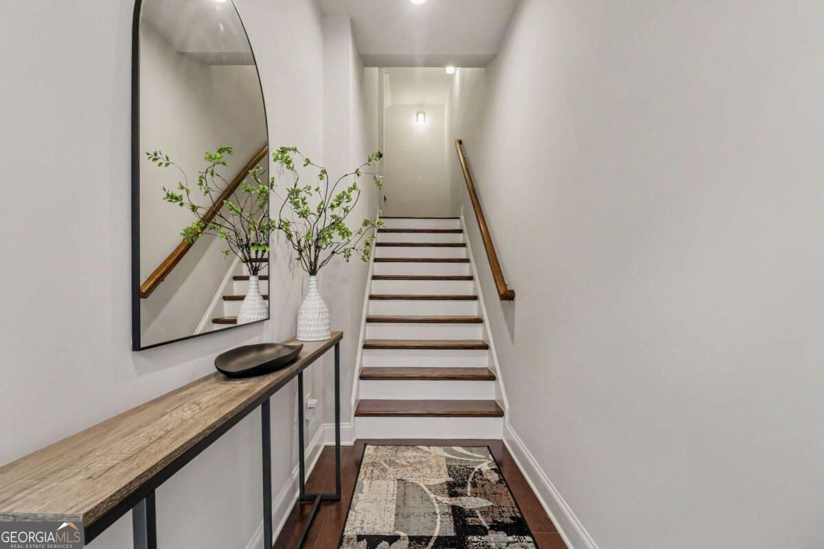 4230 Perimeter PARK E 109