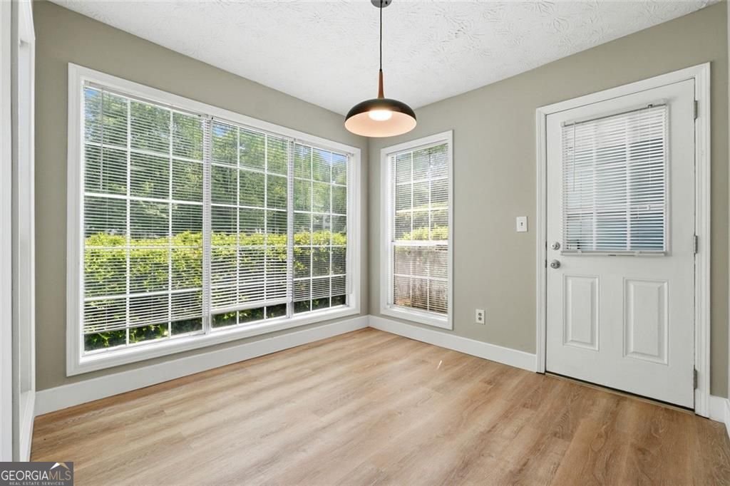 1403 Glenleaf DR