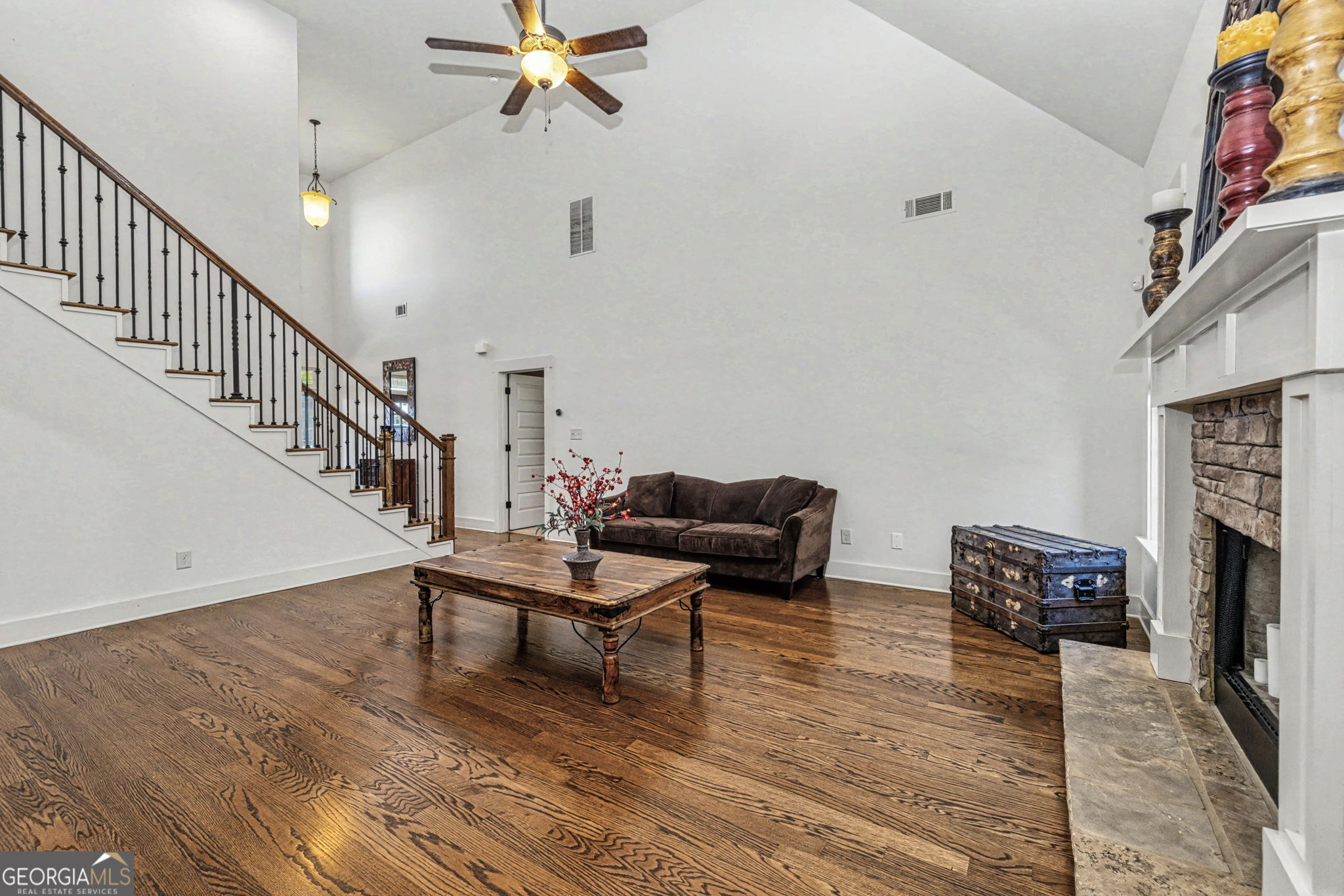 65 Tribune LN