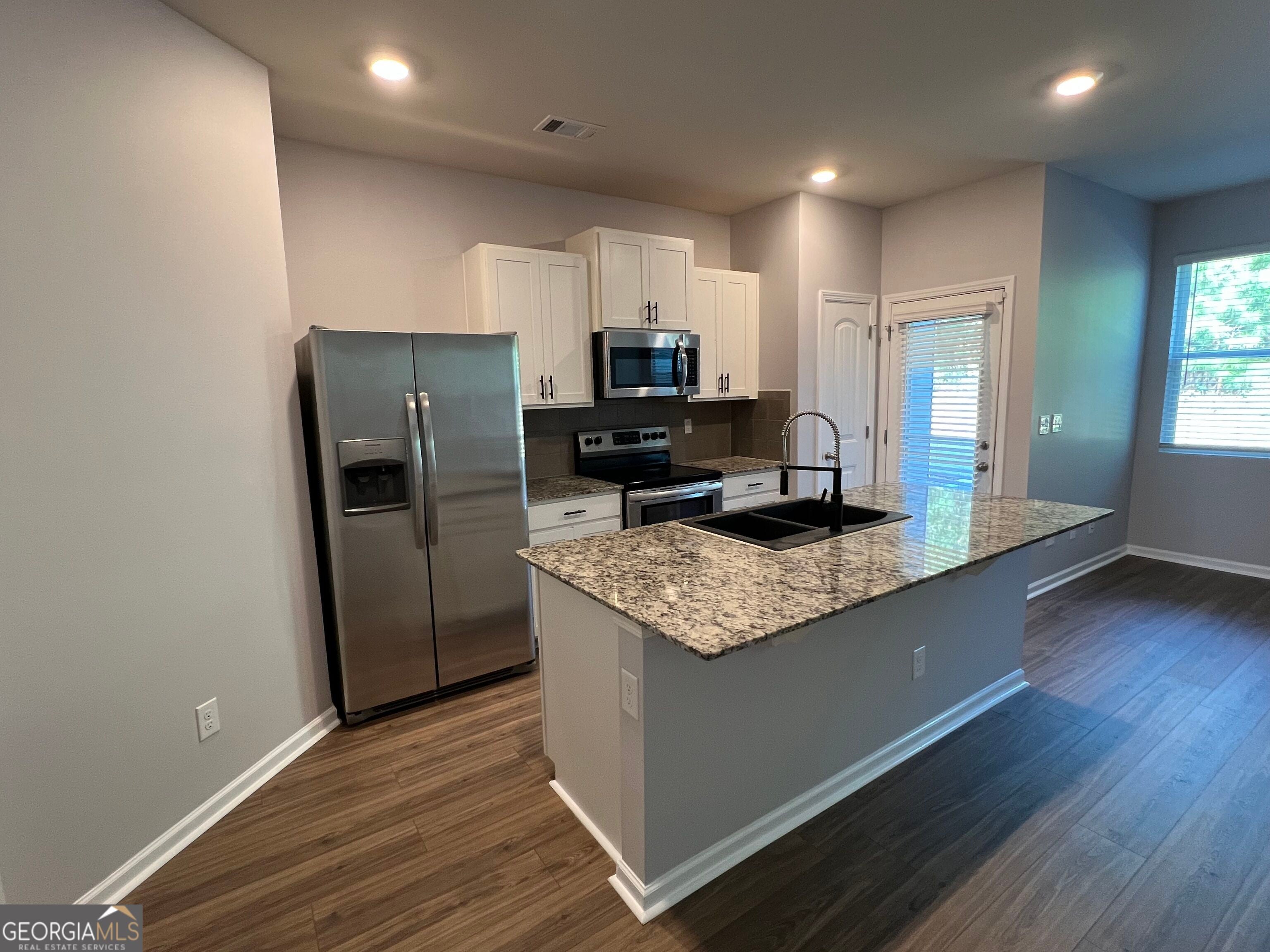 67 Chastain CIR