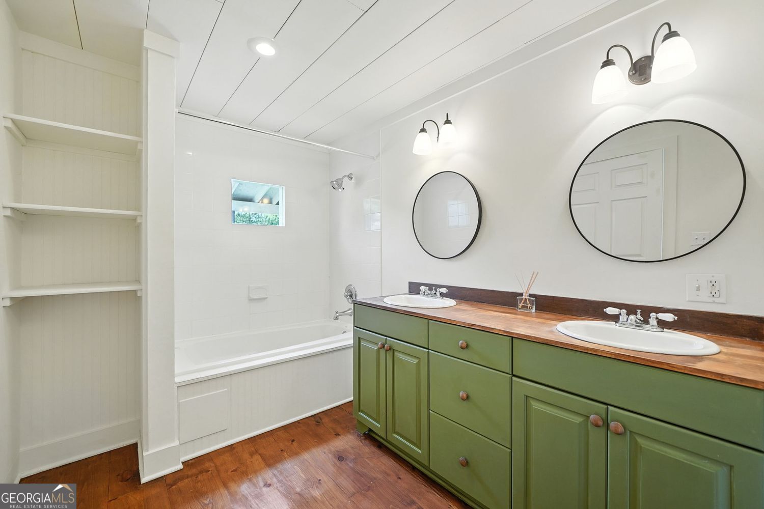 5 Acres - Residential