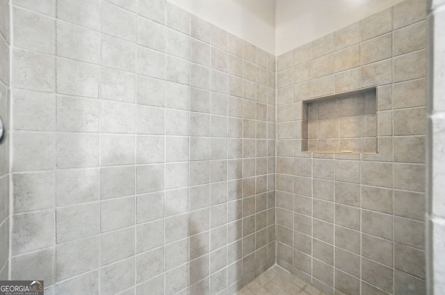 5 Acres - Residential