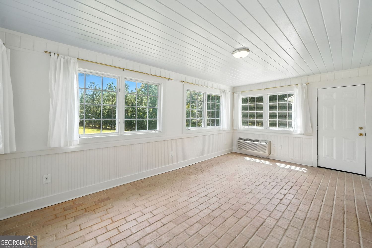 5 Acres - Residential