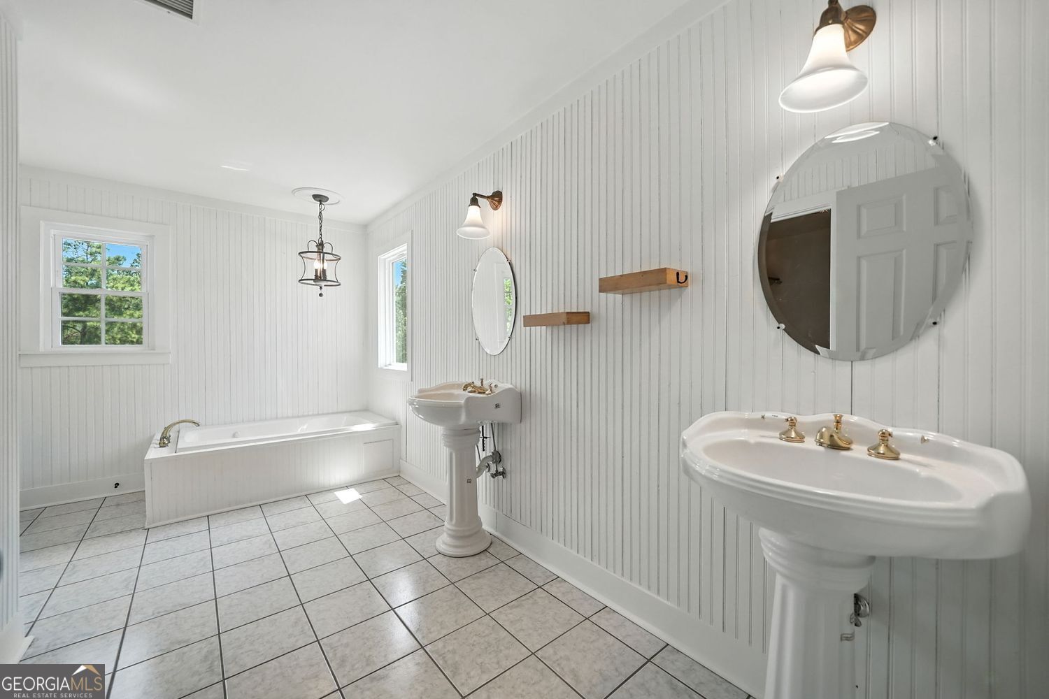 5 Acres - Residential