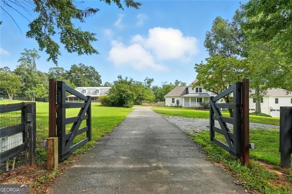 1092 Old Lathemtown RD