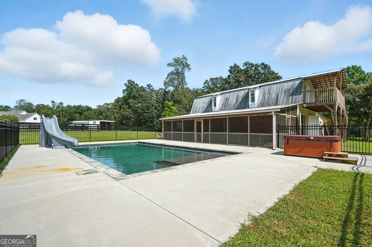 5 Acres - Residential