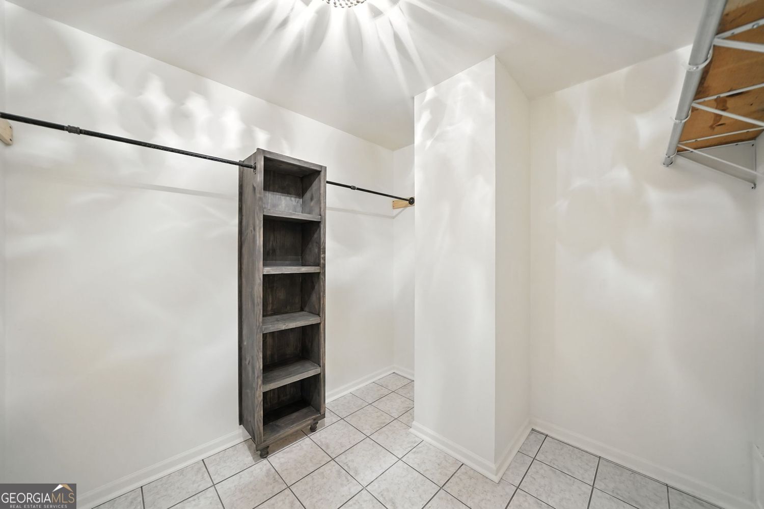 5 Acres - Residential