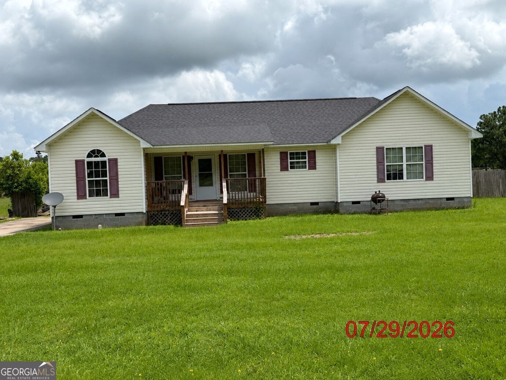 Photo of 257 E Railroad Street, Jeffersonville, GA 31044 (MLS # 10815218)