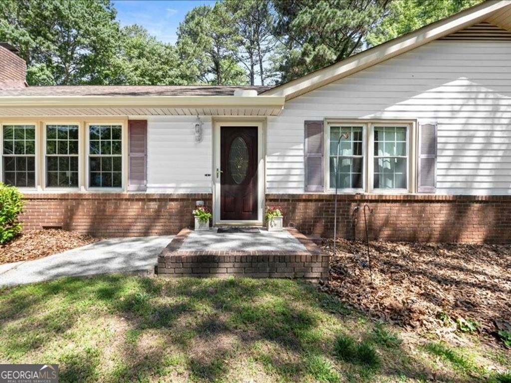 Photo of 2117 Hartridge Drive, Snellville, GA 30078 (MLS # 10766737)