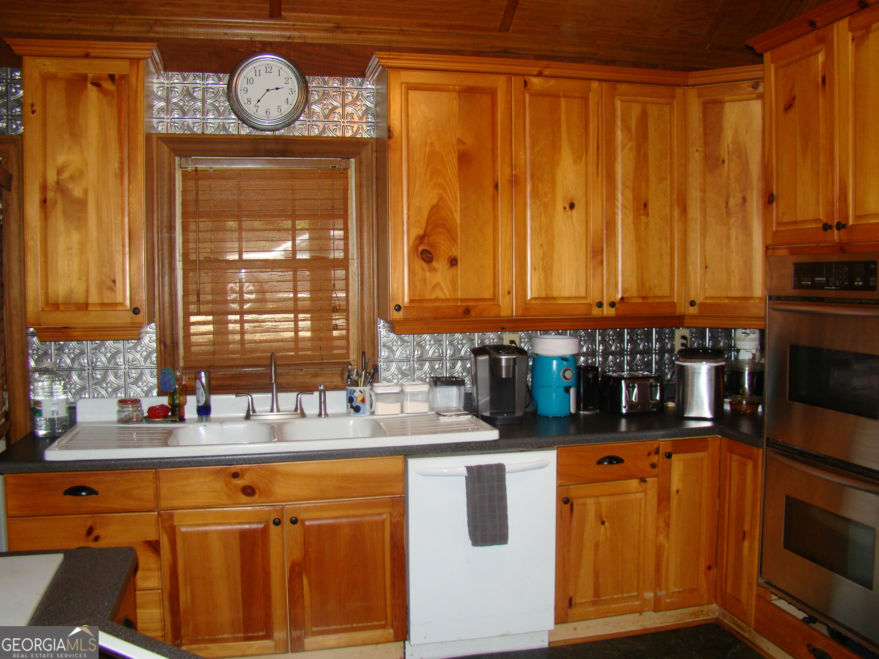 38 Morrisons Point Dr