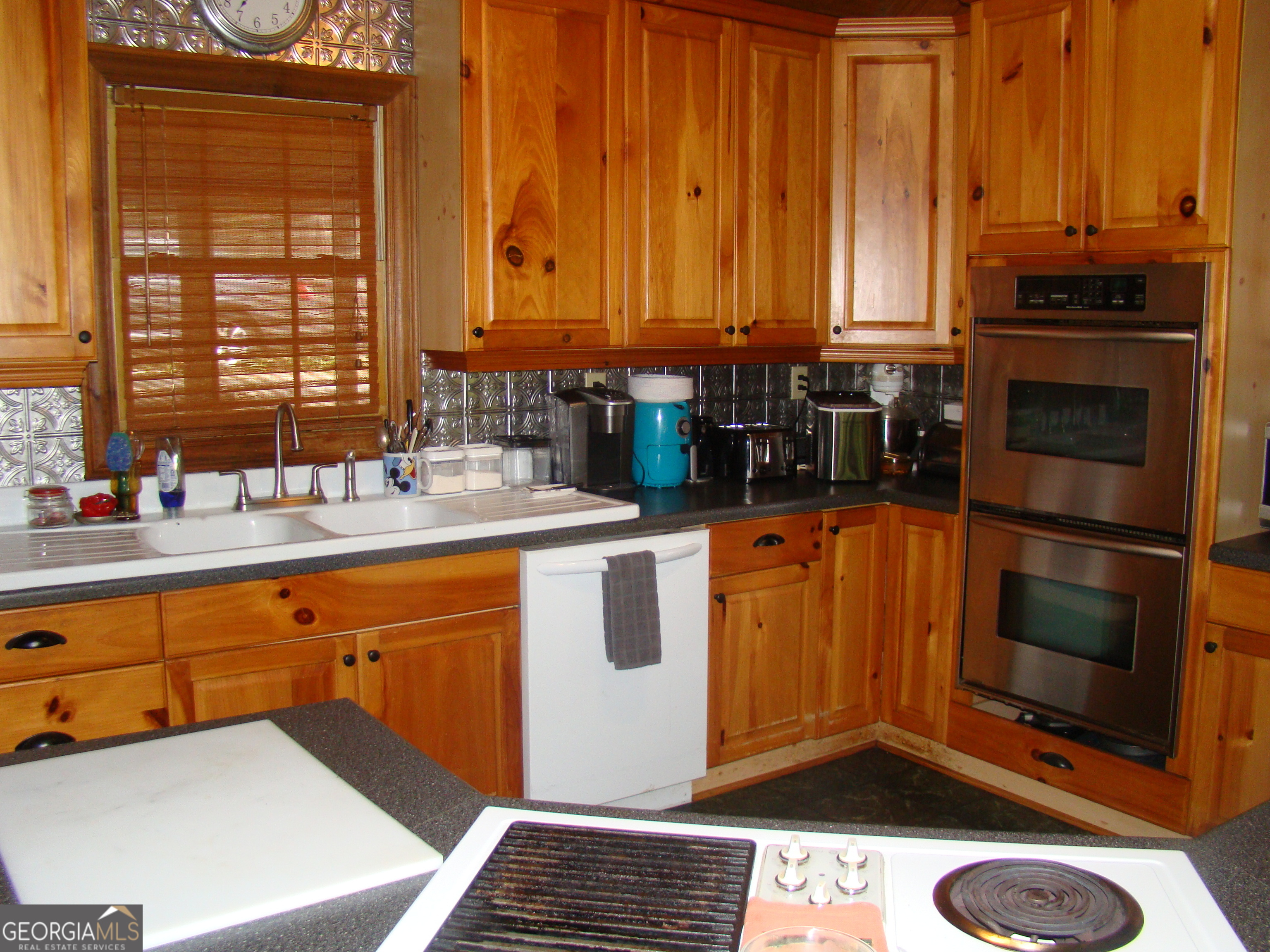 38 Morrisons Point Dr