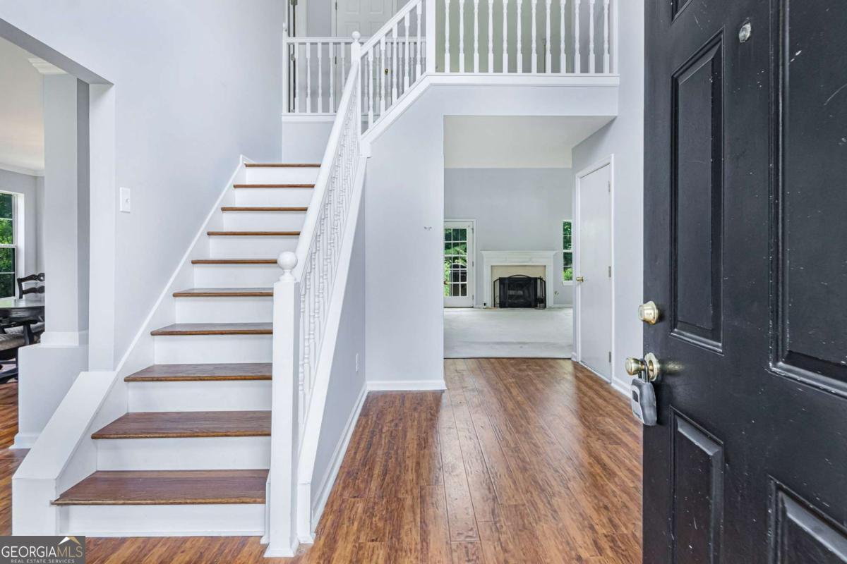 4001 English Valley DR