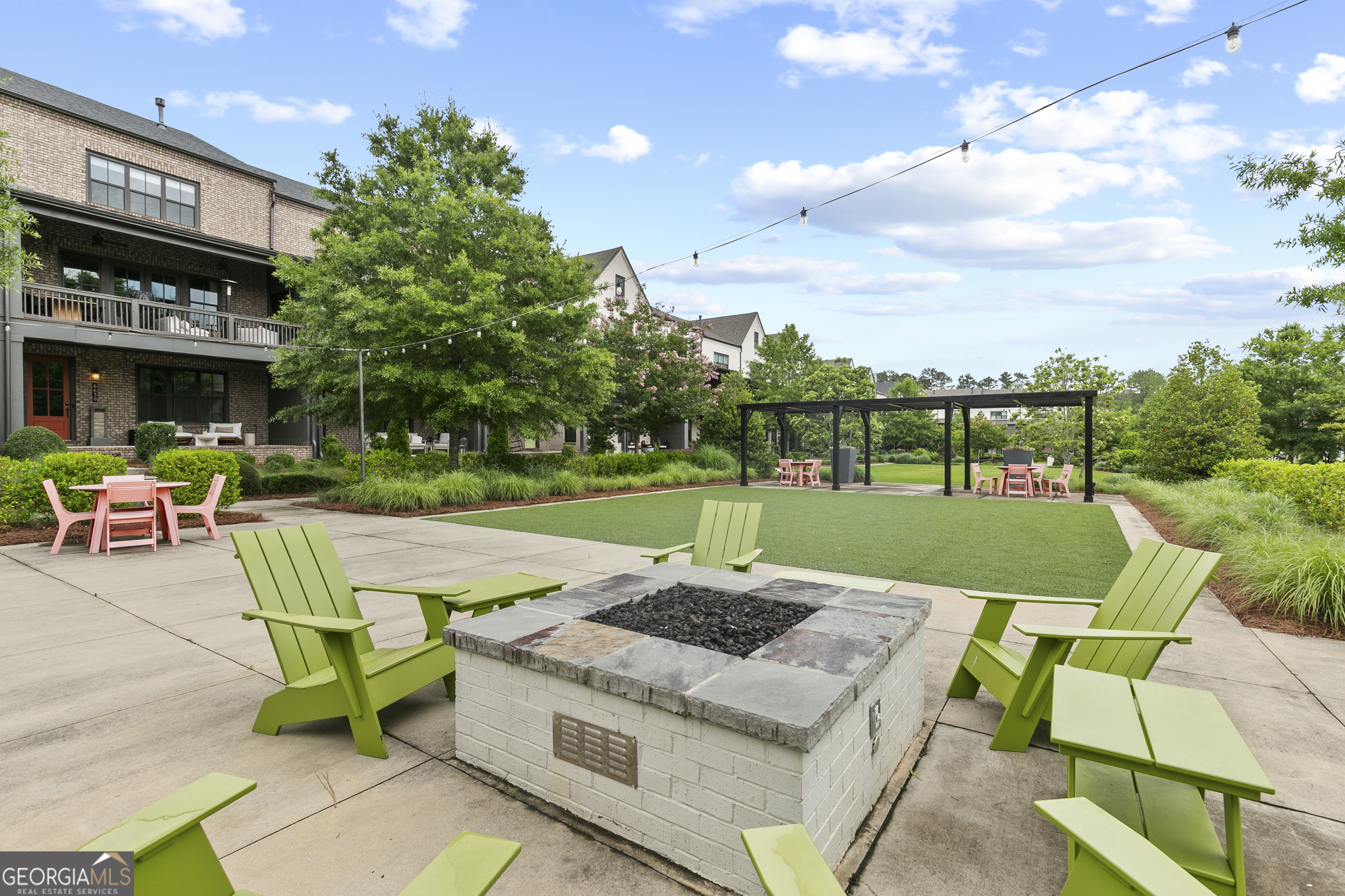 Helcyon - Residential