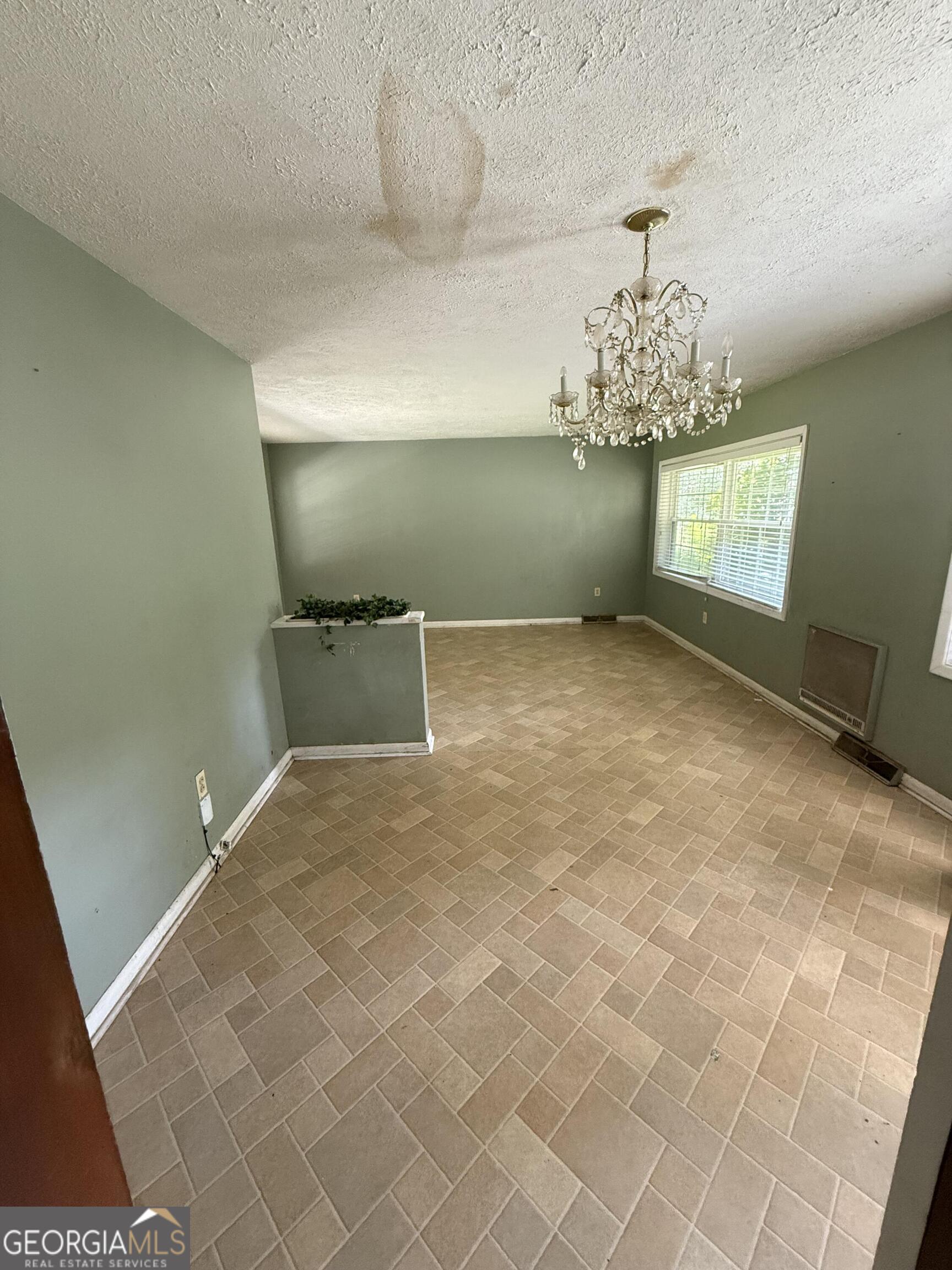 1490 Takeda DR