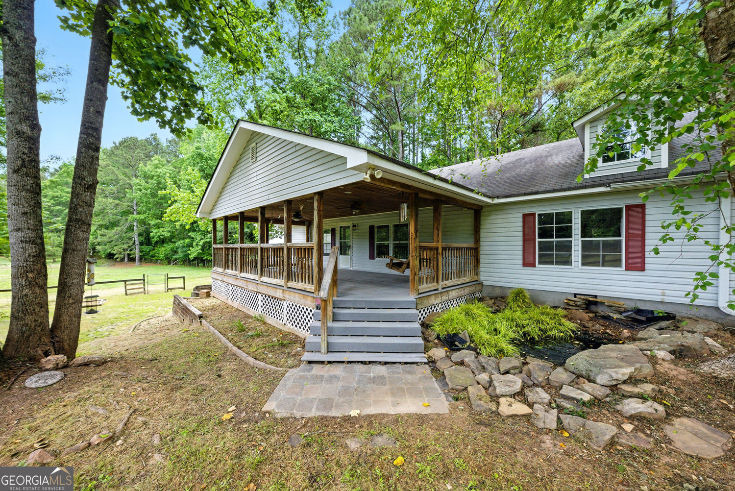 Canton, Georgia 30114, United States, 6 Bedrooms Bedrooms, ,4 BathroomsBathrooms,Residential,Pending,141837