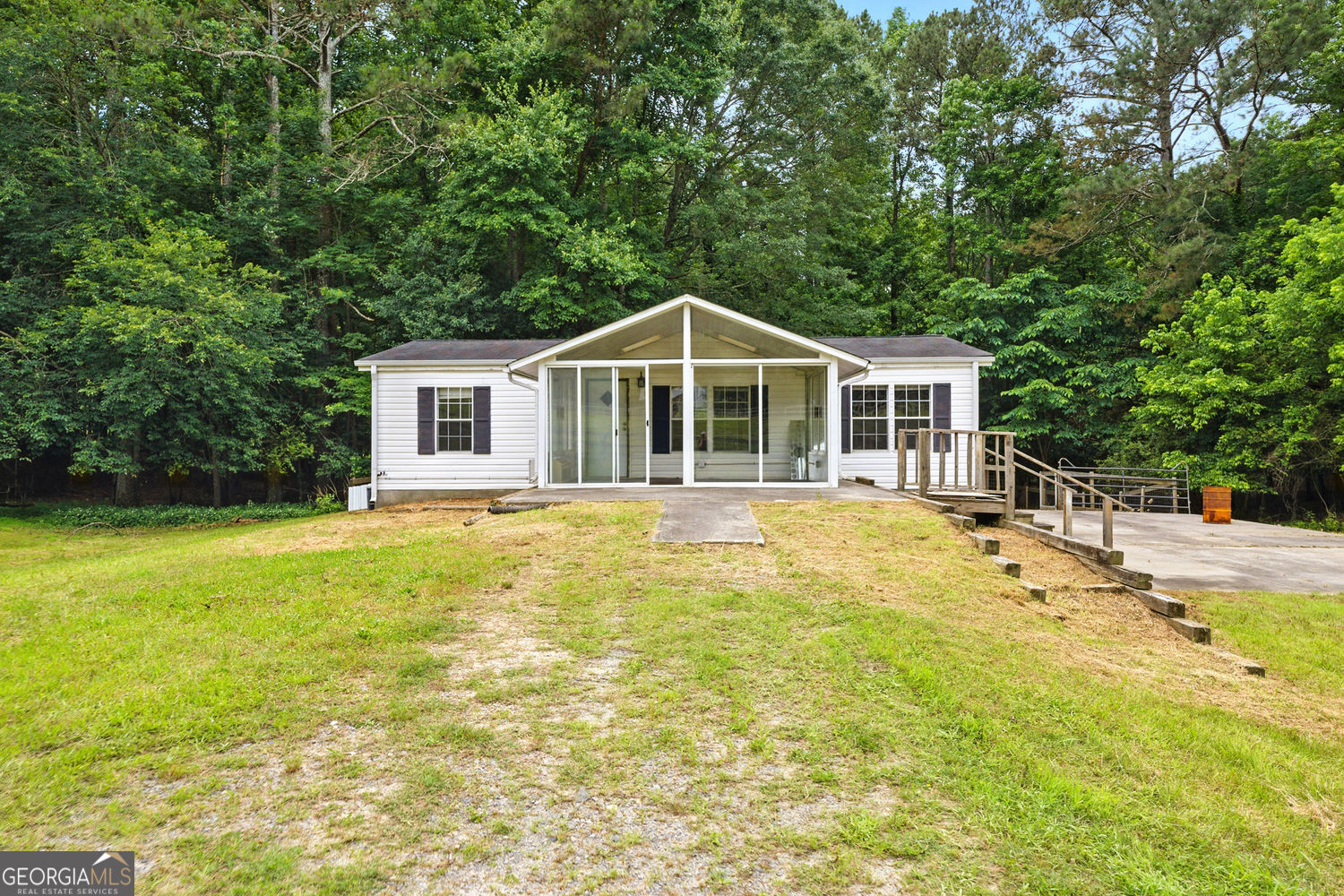 Canton, Georgia 30114, United States, 6 Bedrooms Bedrooms, ,4 BathroomsBathrooms,Residential,Pending,141837