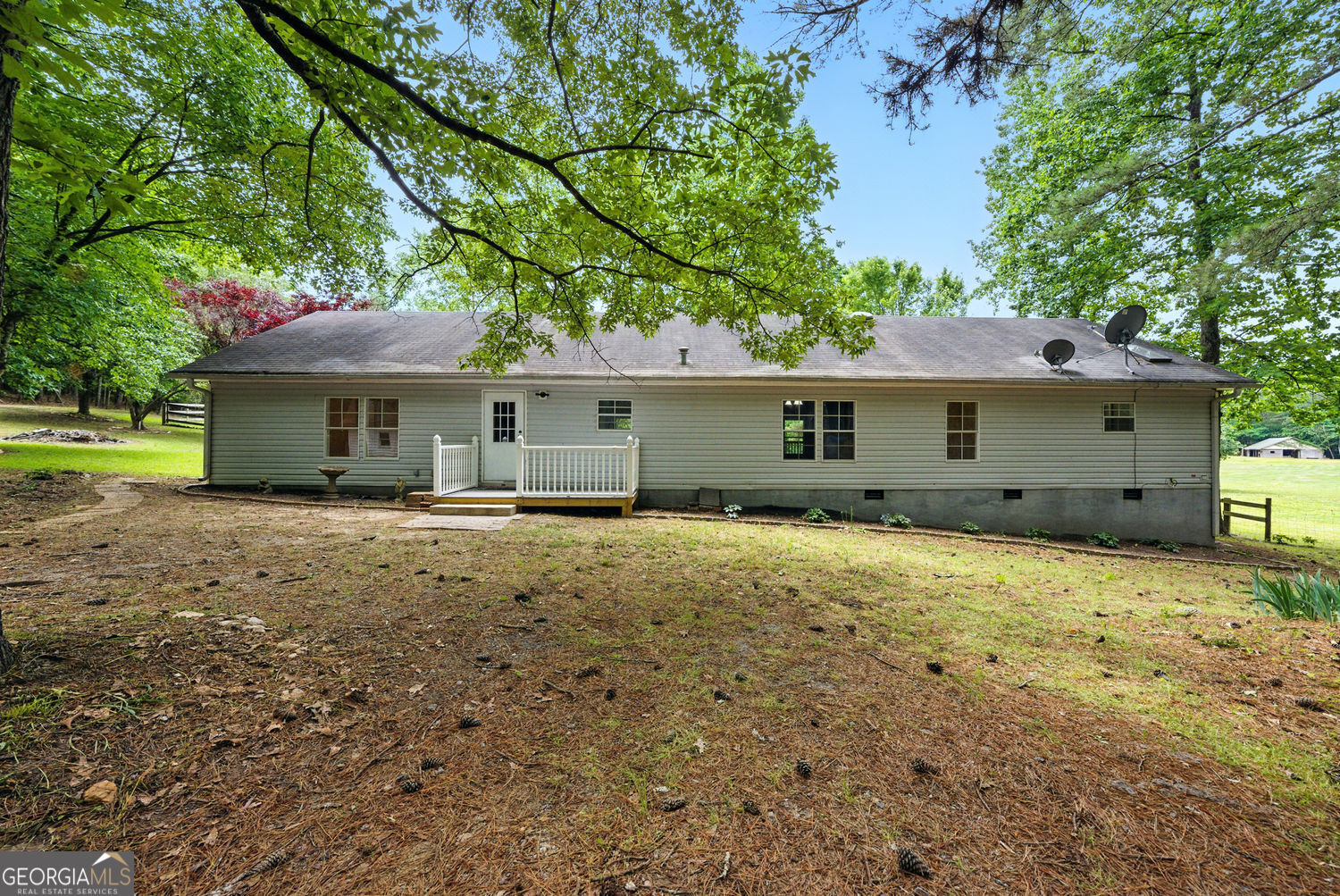 Canton, Georgia 30114, United States, 6 Bedrooms Bedrooms, ,4 BathroomsBathrooms,Residential,Pending,141837