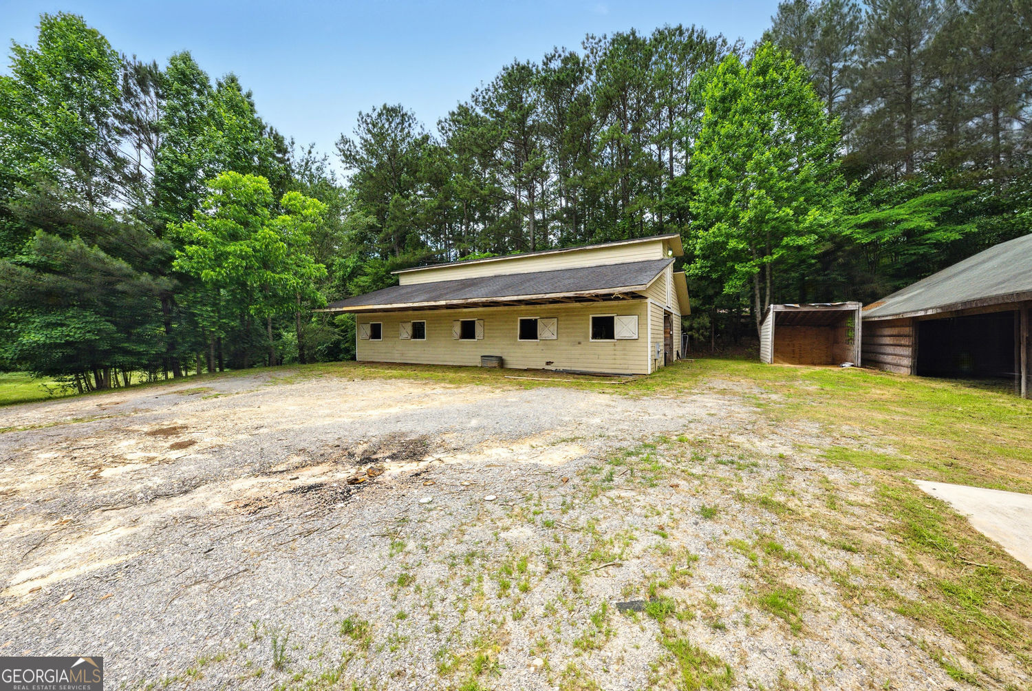 Canton, Georgia 30114, United States, 6 Bedrooms Bedrooms, ,4 BathroomsBathrooms,Residential,Pending,141837