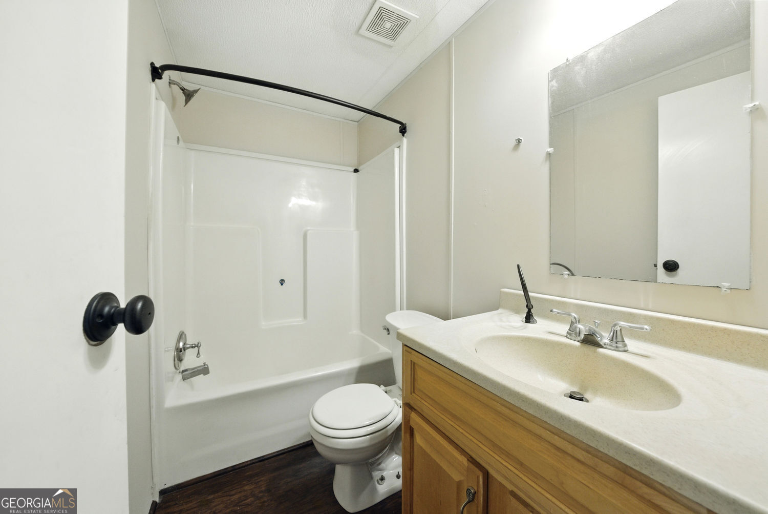 Canton, Georgia 30114, United States, 6 Bedrooms Bedrooms, ,4 BathroomsBathrooms,Residential,Pending,141837