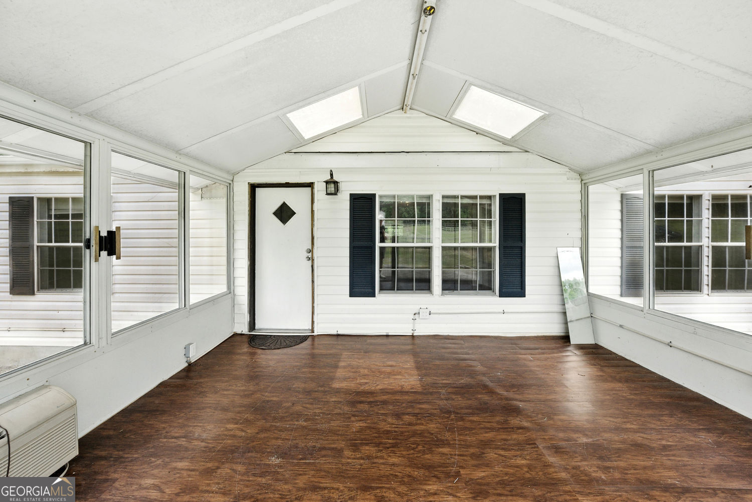 Canton, Georgia 30114, United States, 6 Bedrooms Bedrooms, ,4 BathroomsBathrooms,Residential,Pending,141837