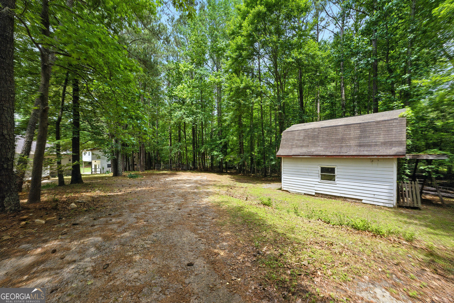 Canton, Georgia 30114, United States, 6 Bedrooms Bedrooms, ,4 BathroomsBathrooms,Residential,Pending,141837