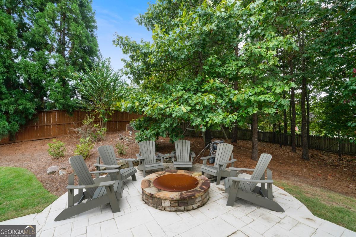 5118 Crescent Cove LN