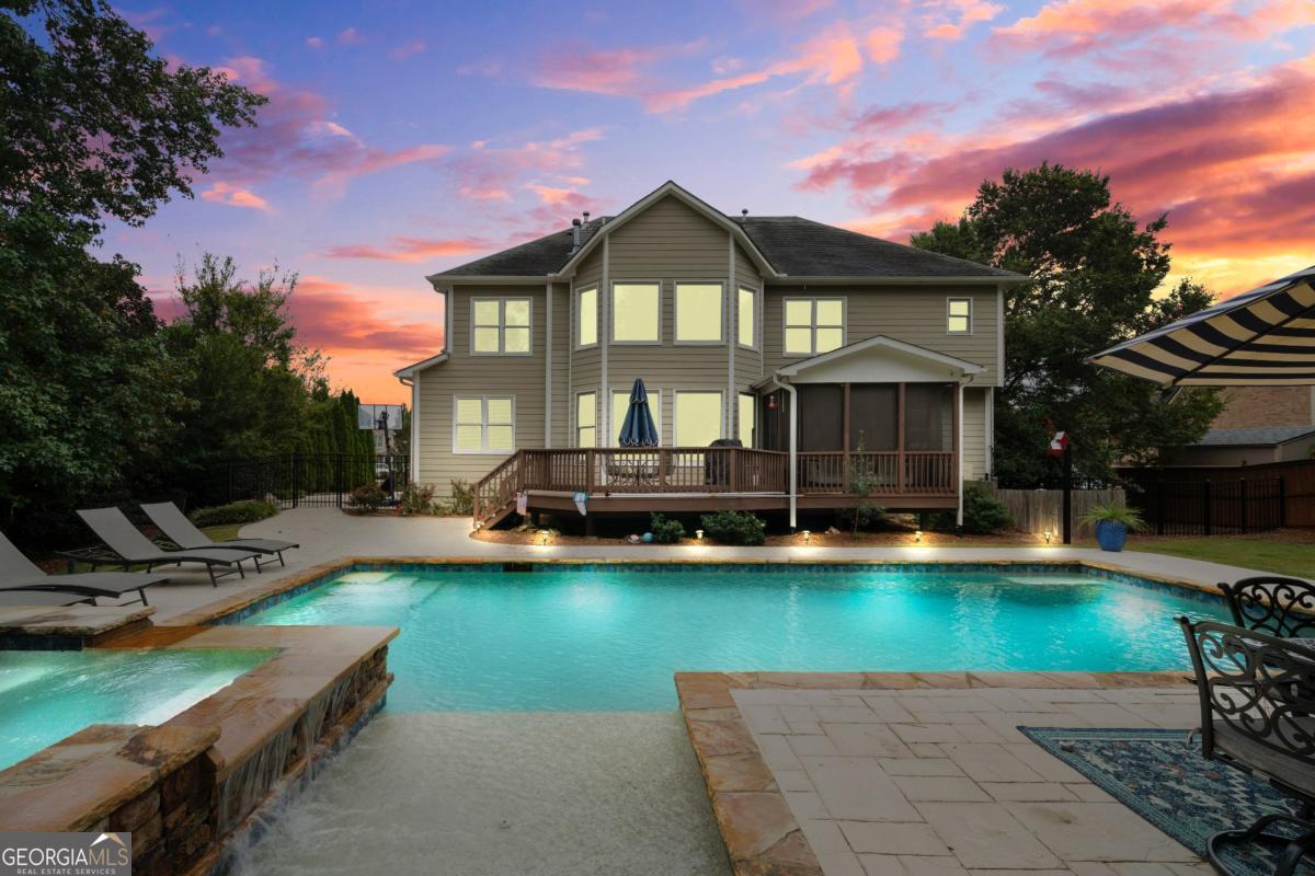 5118 Crescent Cove LN