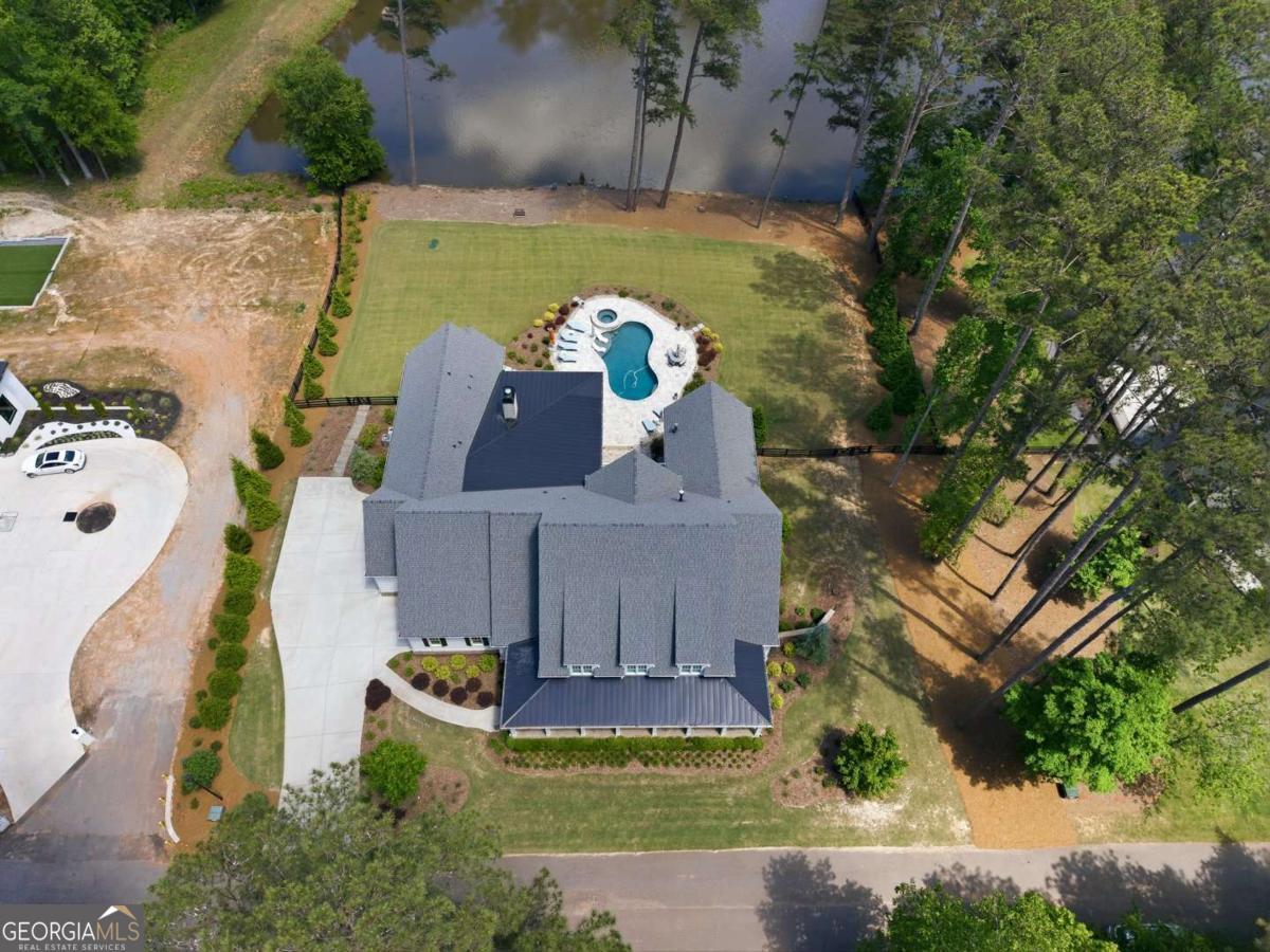 1570 Redd RD