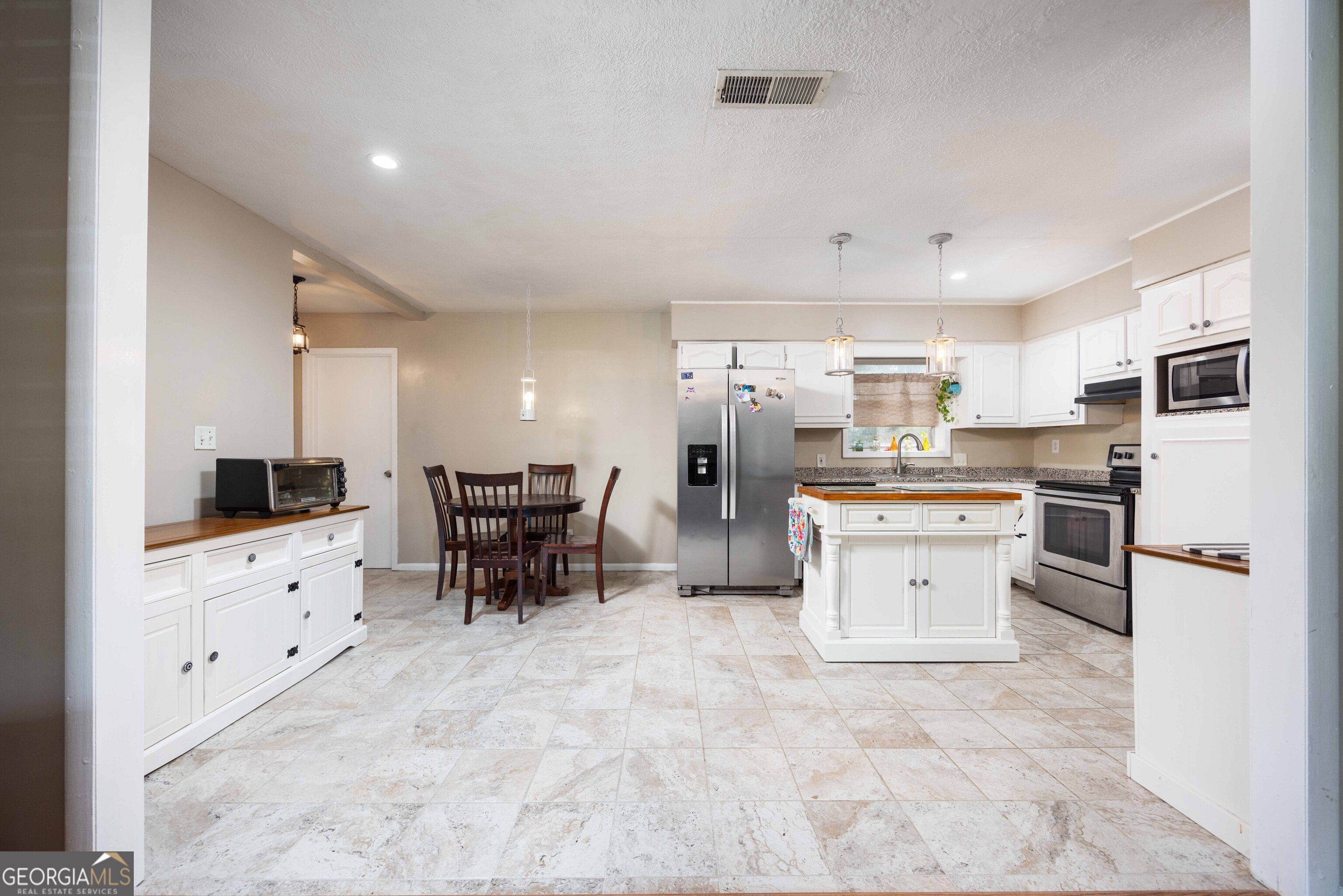 6313 Catalina DR