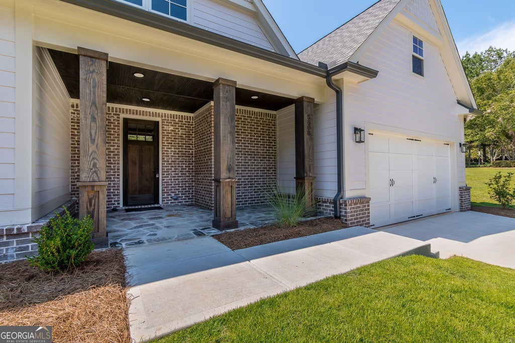 Photo of 5808 Swinging Gate Road, Gainesville, GA 30506 (MLS # 10799937)