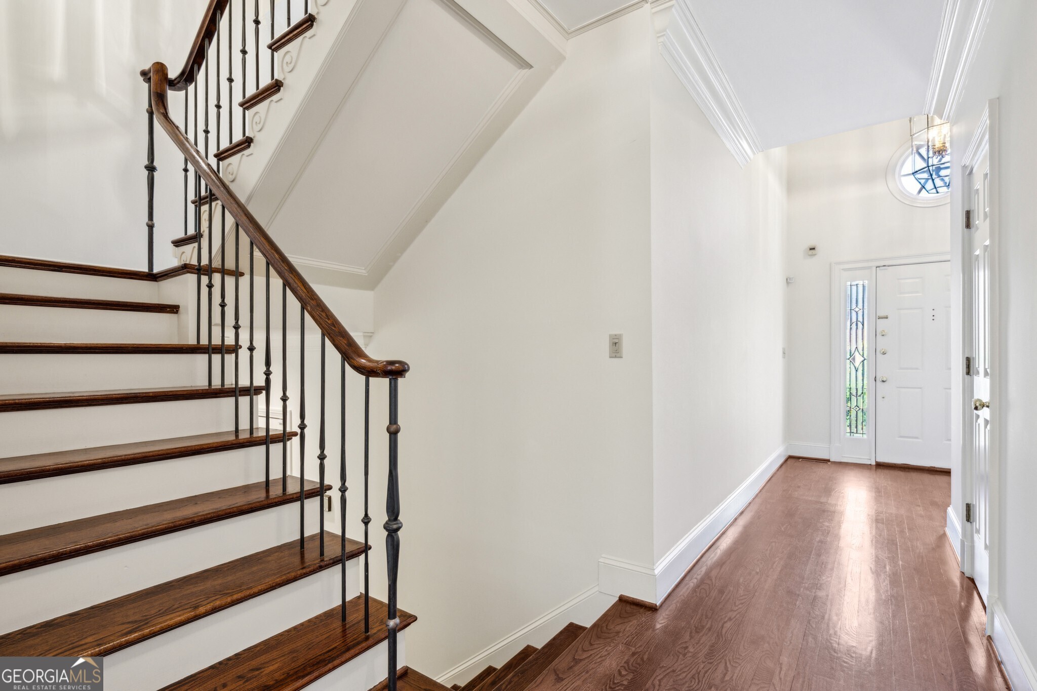 51 Ivy Chase NE