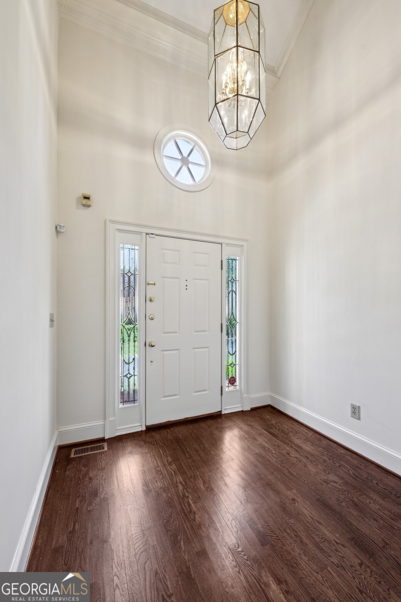 51 Ivy Chase NE