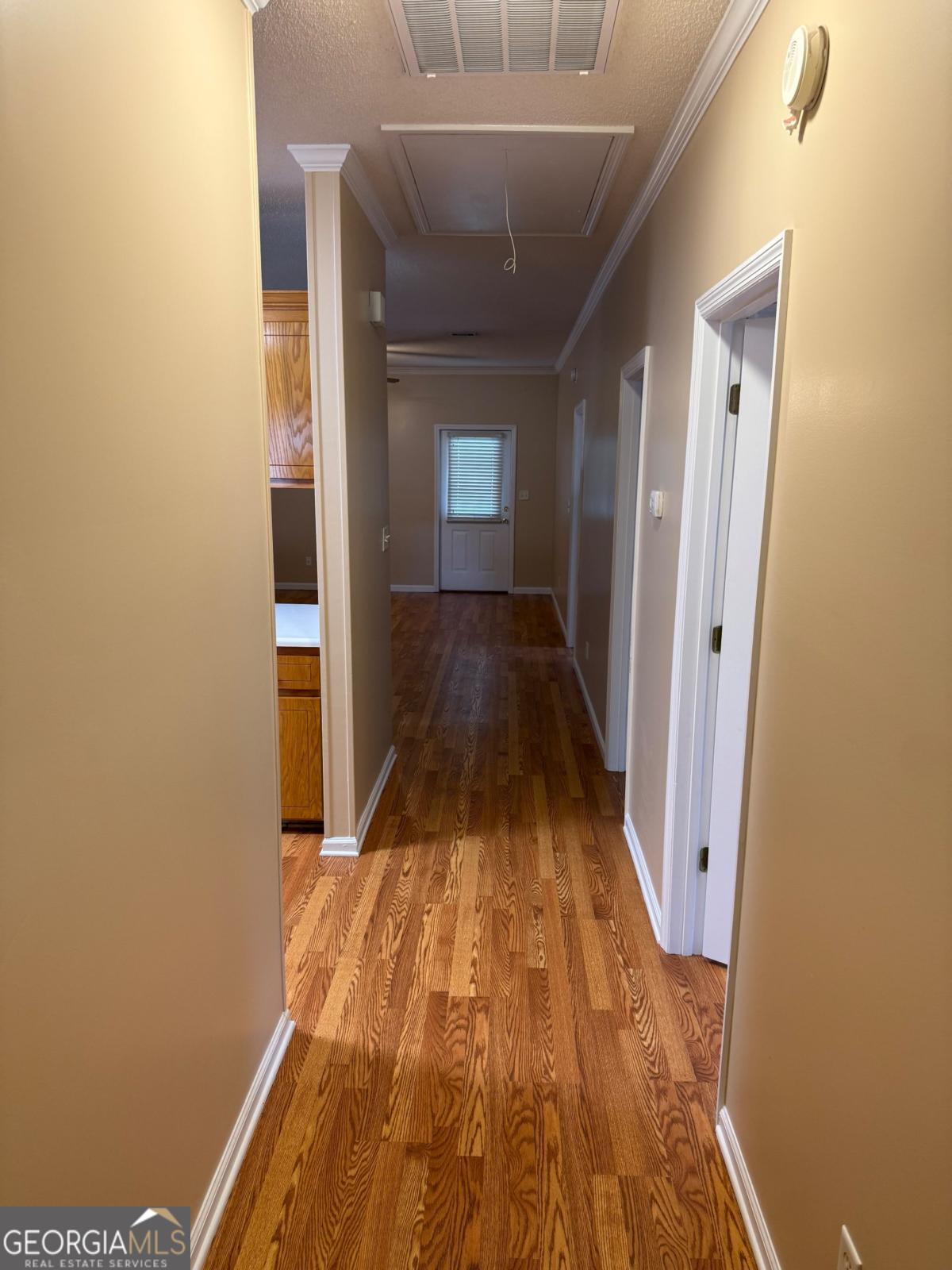 505 Roberts St, A & B