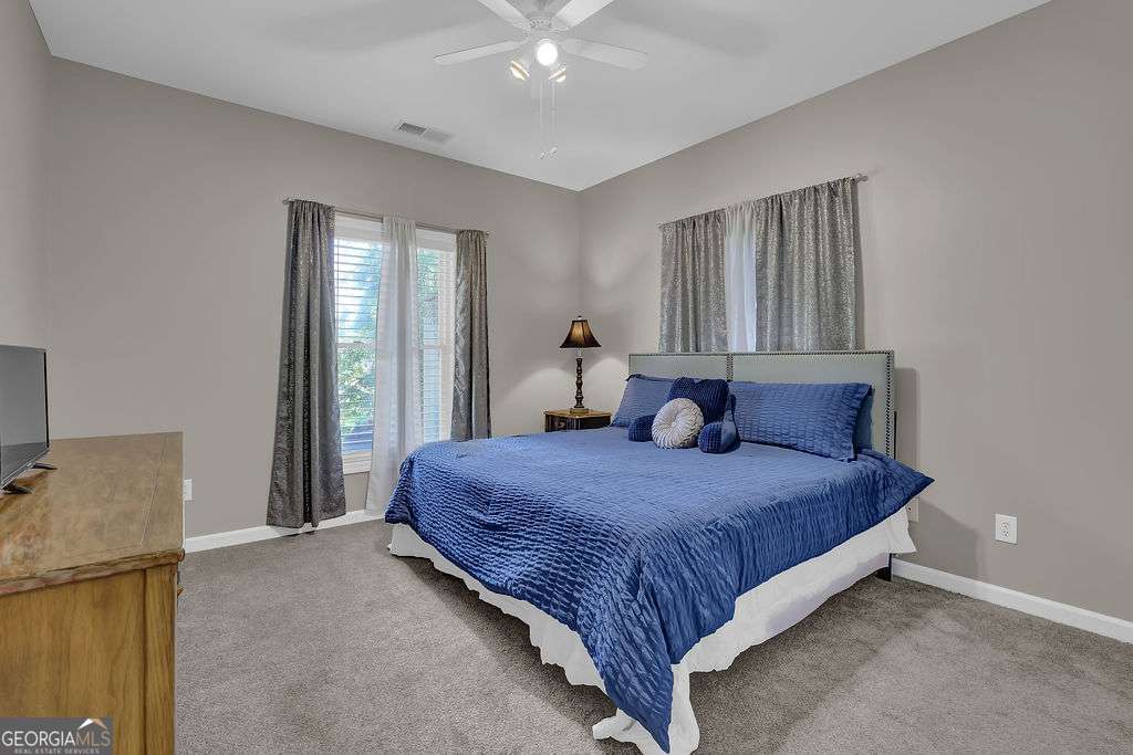 BREEZECREST - Residential