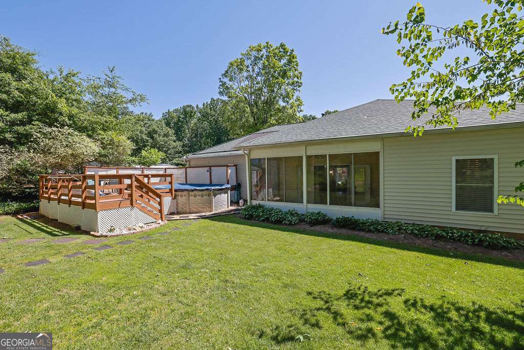 BREEZECREST - Residential