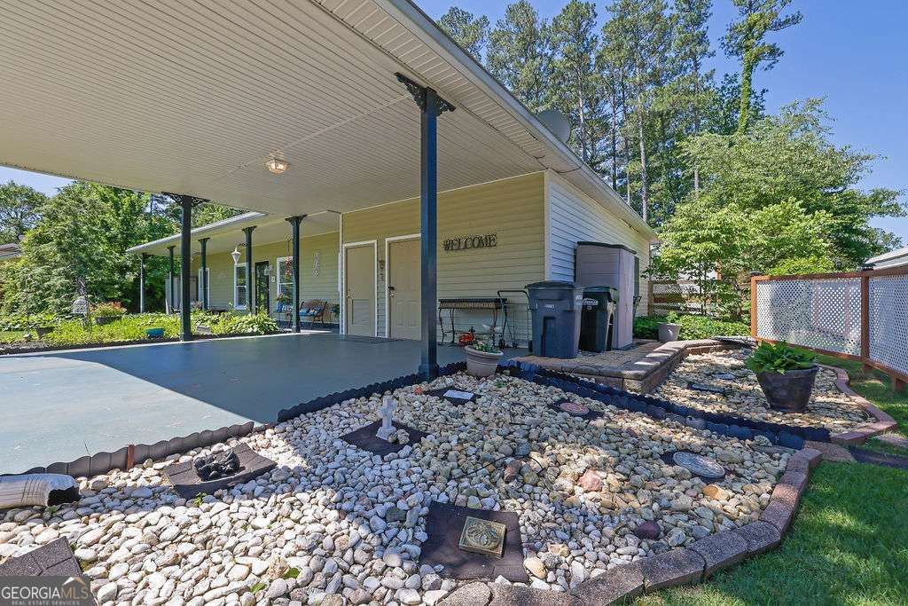 BREEZECREST - Residential