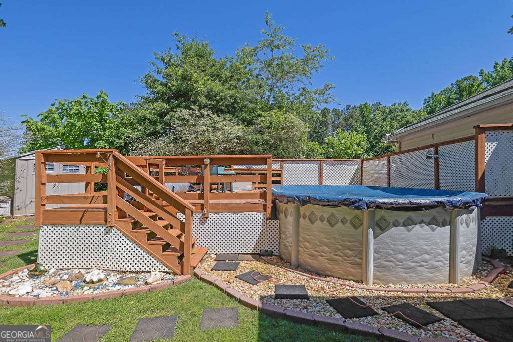 BREEZECREST - Residential