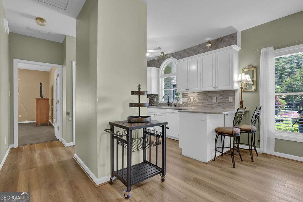 BREEZECREST - Residential