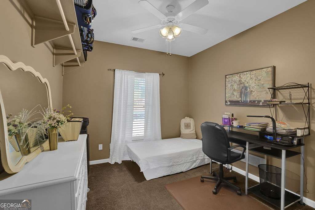 BREEZECREST - Residential