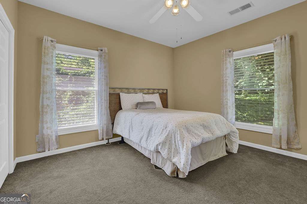 BREEZECREST - Residential