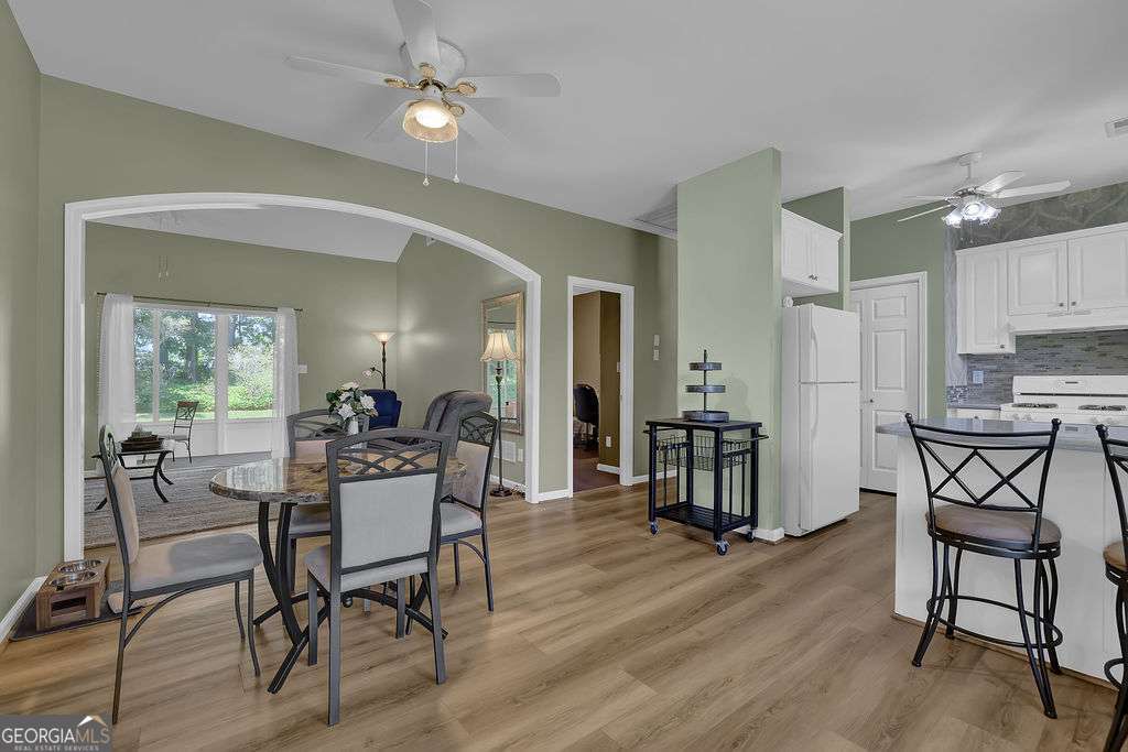 BREEZECREST - Residential