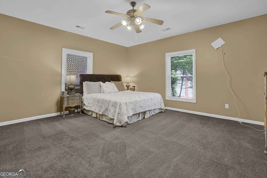 BREEZECREST - Residential