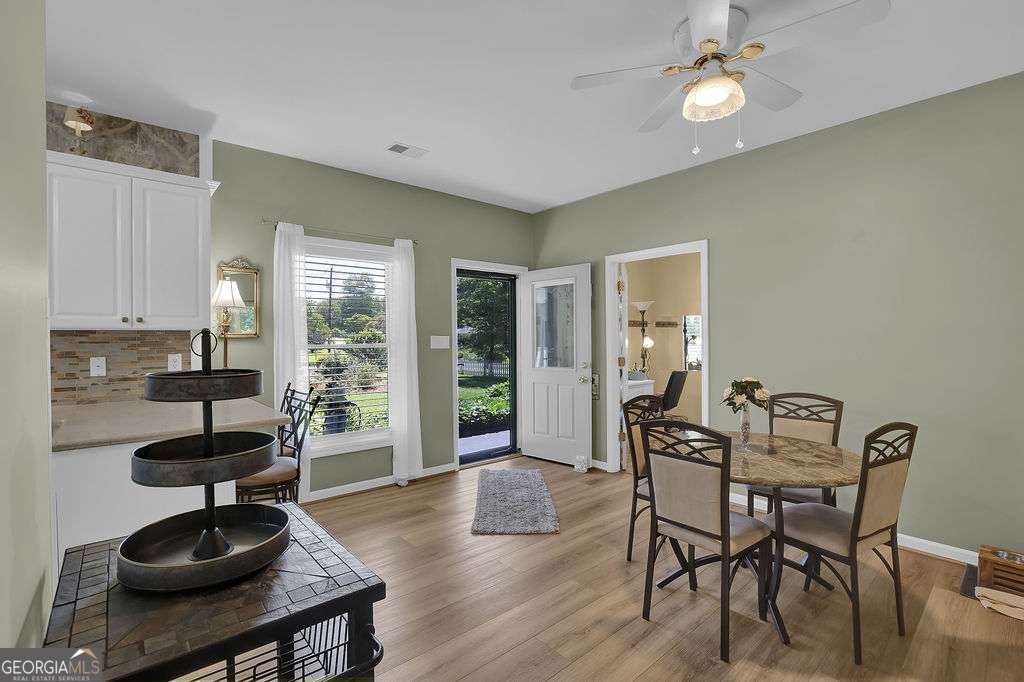 BREEZECREST - Residential