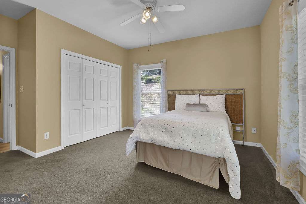 BREEZECREST - Residential