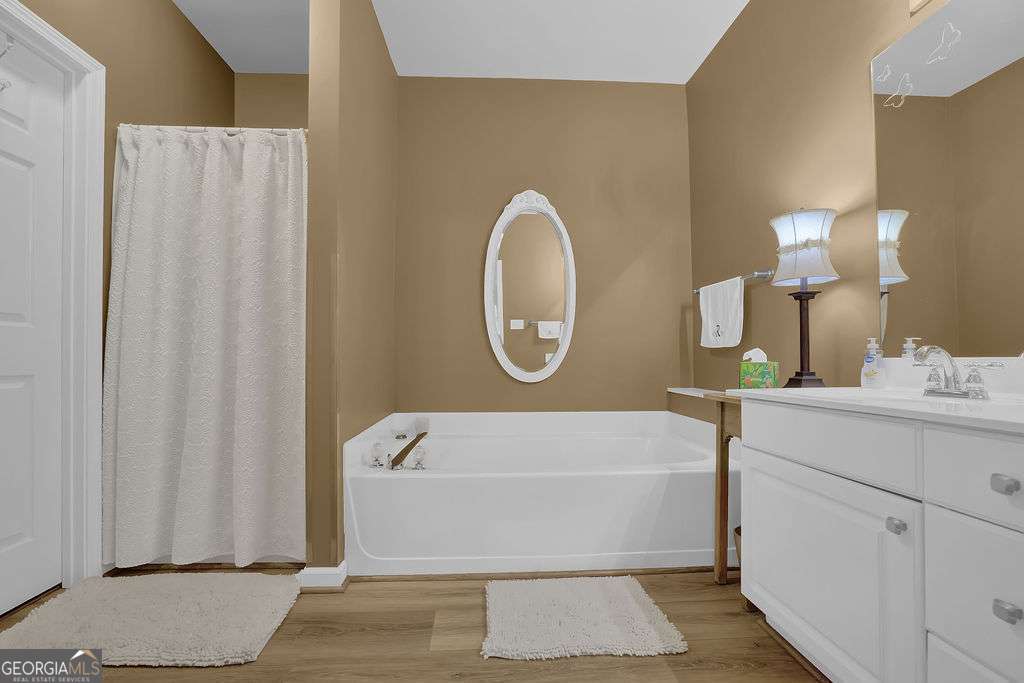 BREEZECREST - Residential