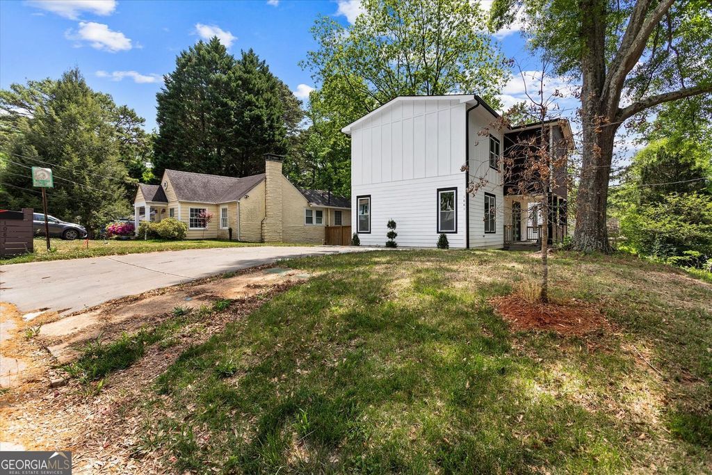 Photo of 1081 Napier Street SE, Atlanta, GA 30316 (MLS # 10738239)