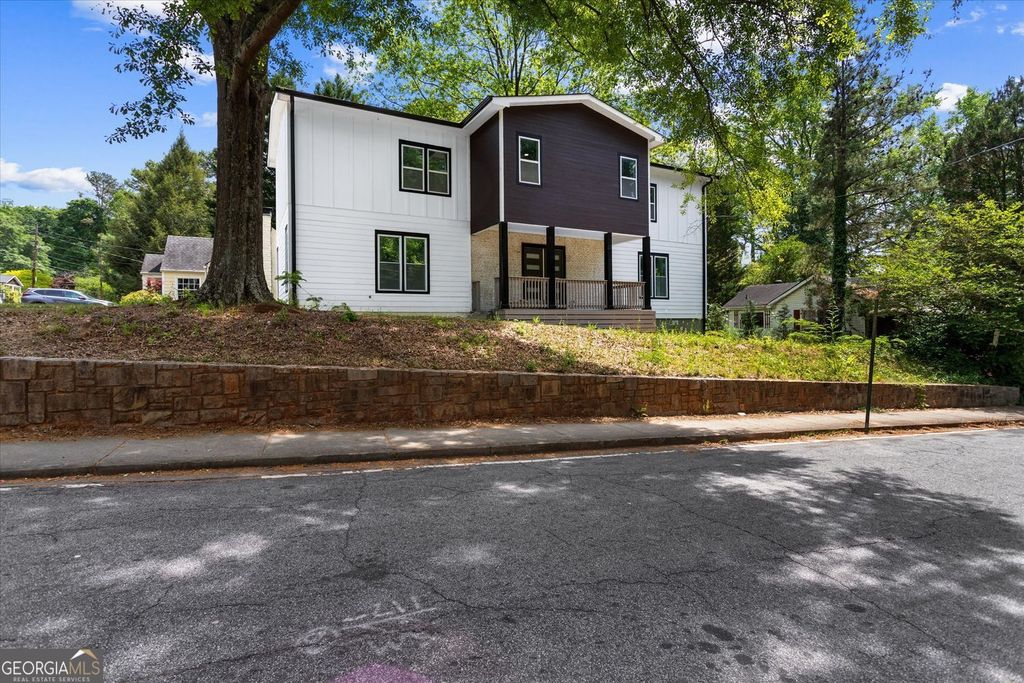 Photo of 1081 Napier Street SE, Atlanta, GA 30316 (MLS # 10738239)