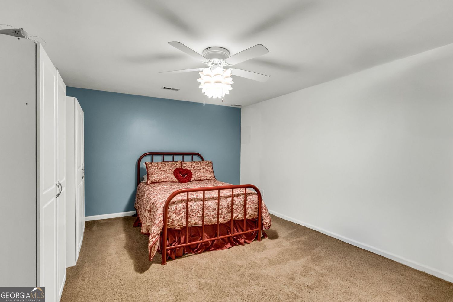 BRADSHAW FARM - Residential