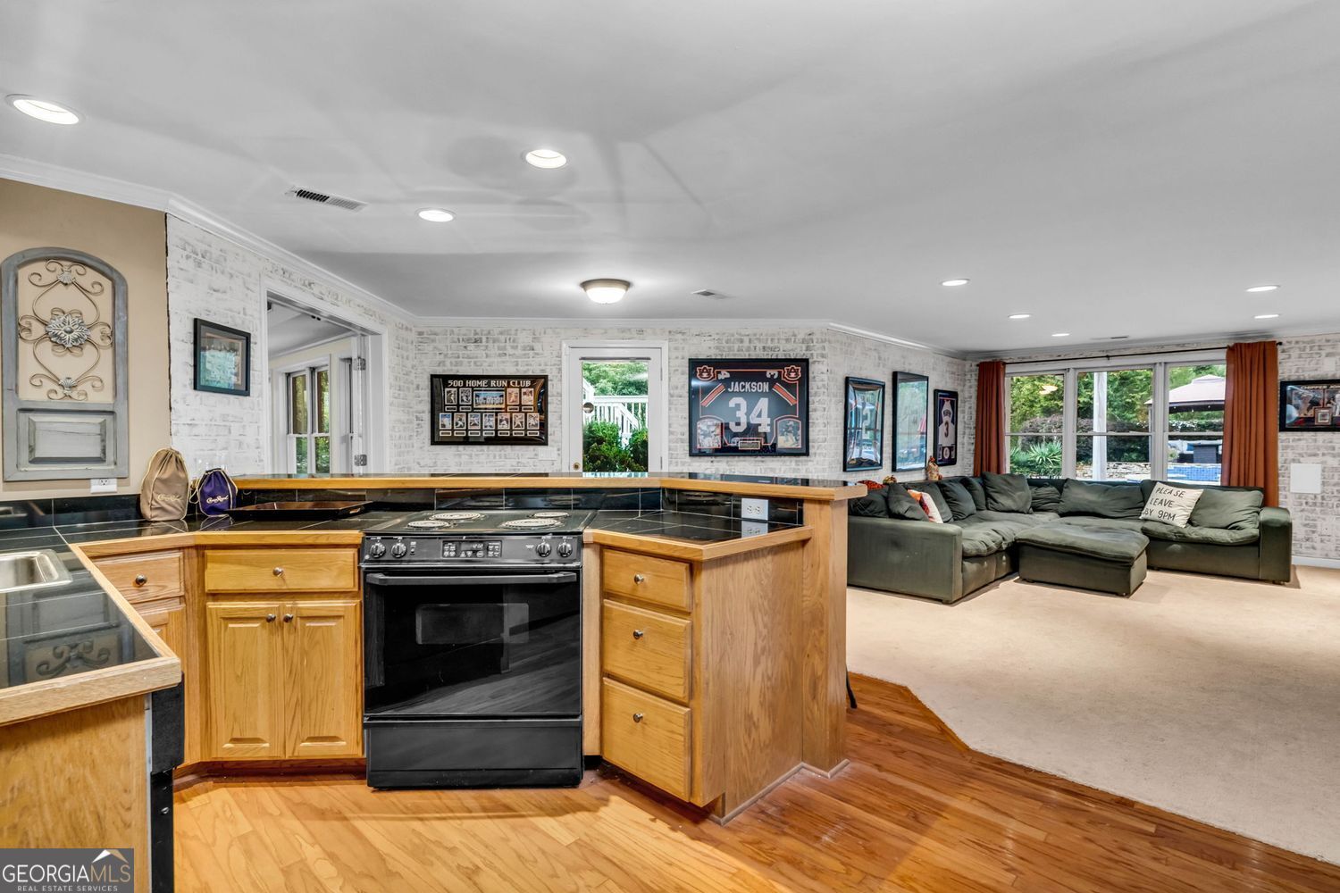 BRADSHAW FARM - Residential