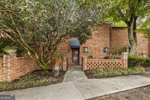 2256 Pernoshal CT Atlanta GA 30338